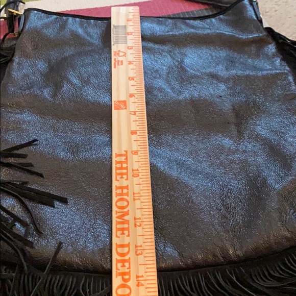 TORY BURCH fringe purse. - Picture 3 of 16
